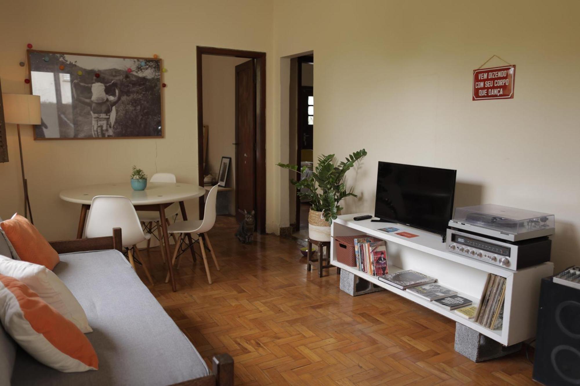 בלו הוריזונטה Quarto Casal Com Janela Casa Caramel מראה חיצוני תמונה