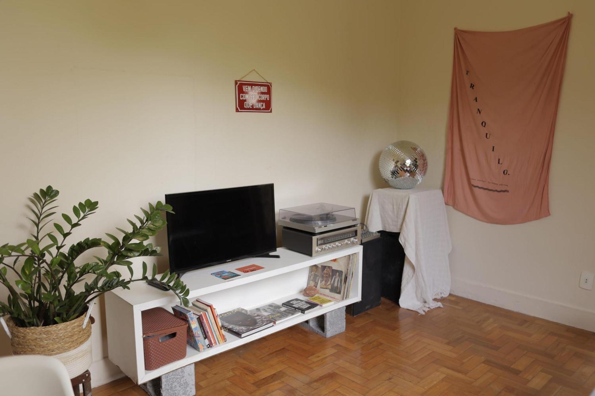 בלו הוריזונטה Quarto Casal Com Janela Casa Caramel מראה חיצוני תמונה